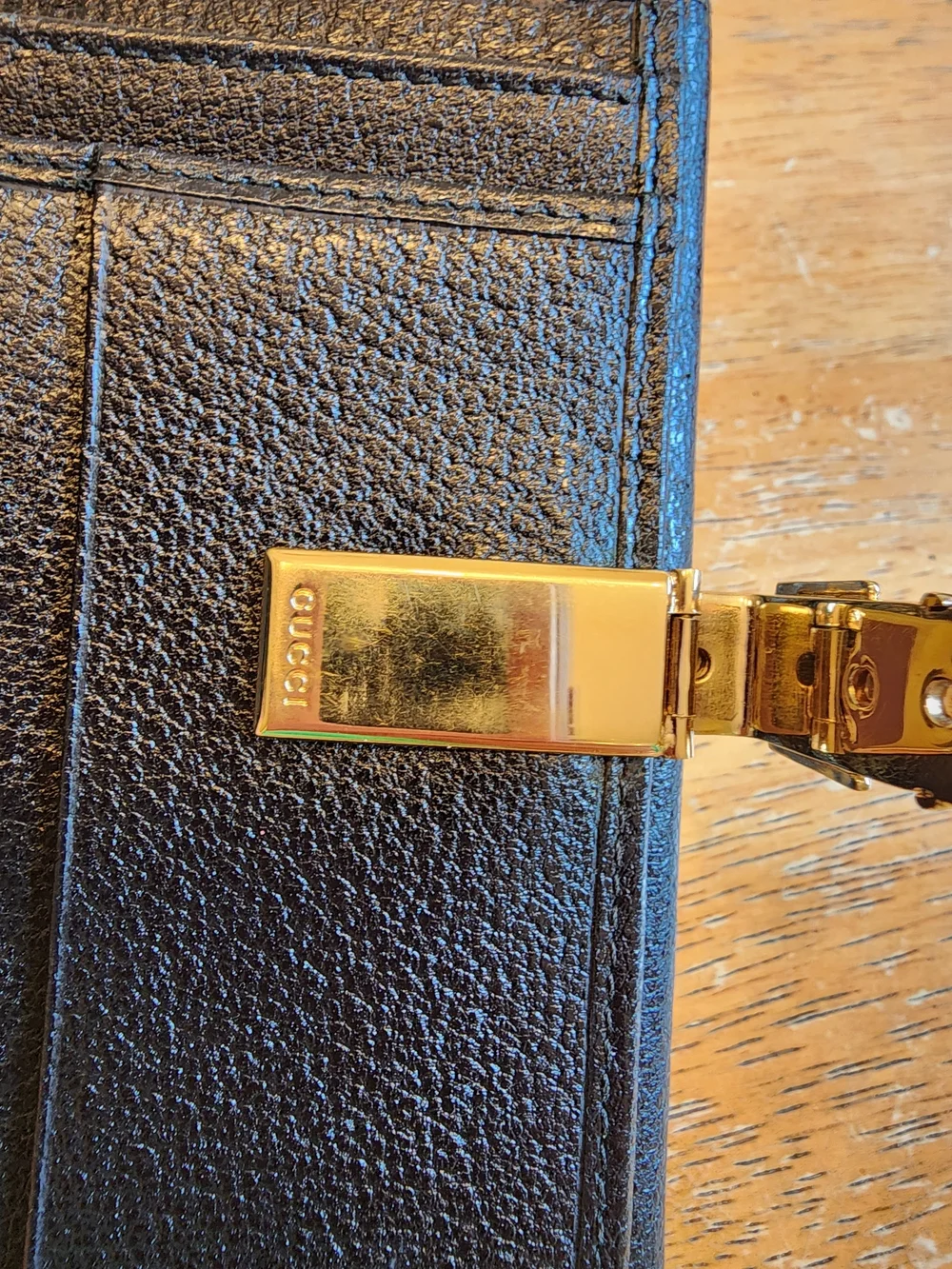 vintage Gucci black textured leather compact bifold wallet
